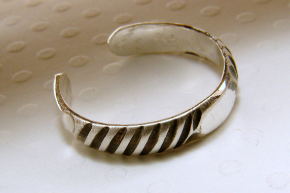 Sterling Silver Pattern Toe Ring - Any Size - Customizable
