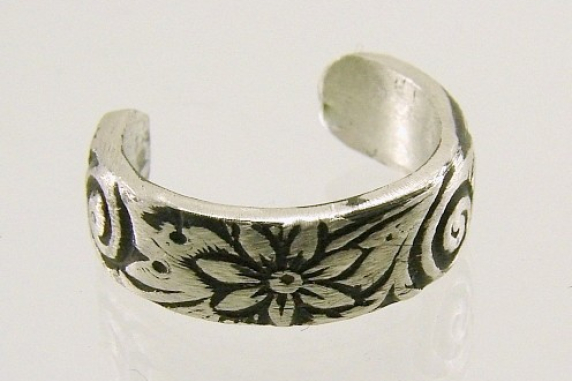 Sterling Silver Pattern Toe Ring or Band Ring (Oxidized) - Any Size