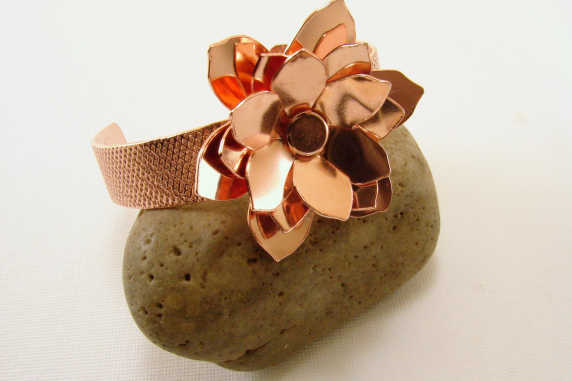 Copper Chrysanthemum Flower Bracelet Cuff