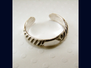 Sterling Silver Pattern Toe Ring - Any Size - Customizable 